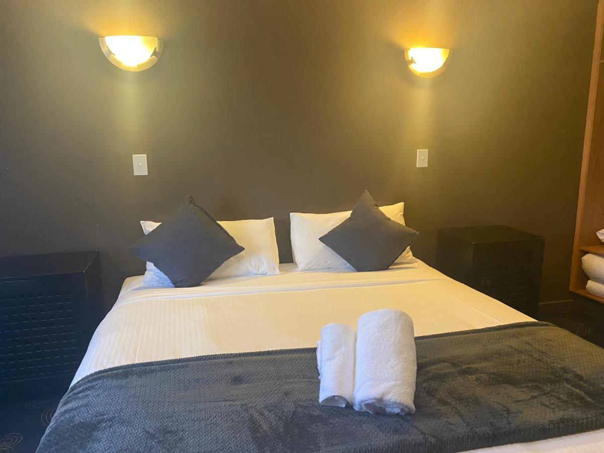 The Astor Hotel Motel Гоулбёрн Экстерьер фото