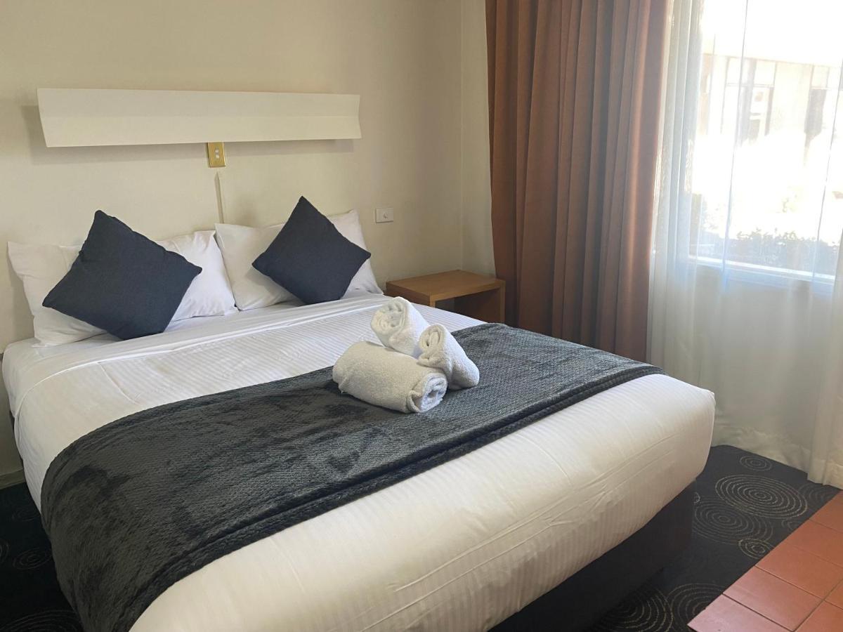 The Astor Hotel Motel Гоулбёрн Экстерьер фото