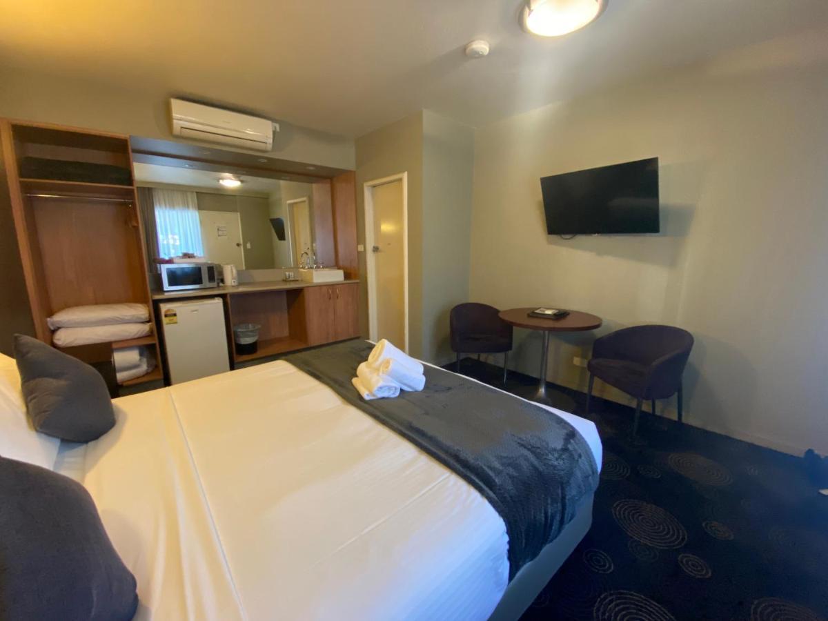 The Astor Hotel Motel Гоулбёрн Экстерьер фото