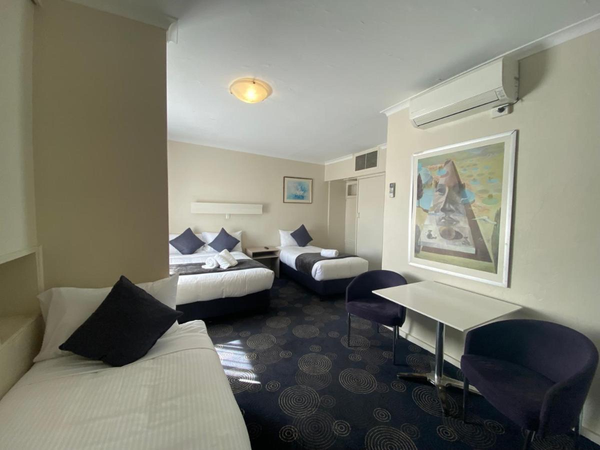 The Astor Hotel Motel Гоулбёрн Экстерьер фото